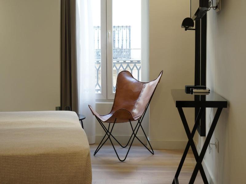 Md Design Hotel Portal Del Real image