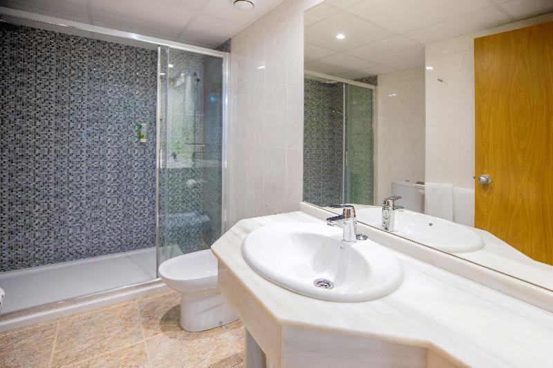 Hotel Servigroup Romana image