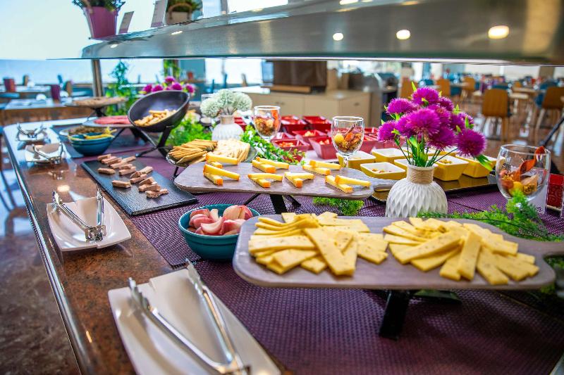 Hotel Servigroup Koral Beach image