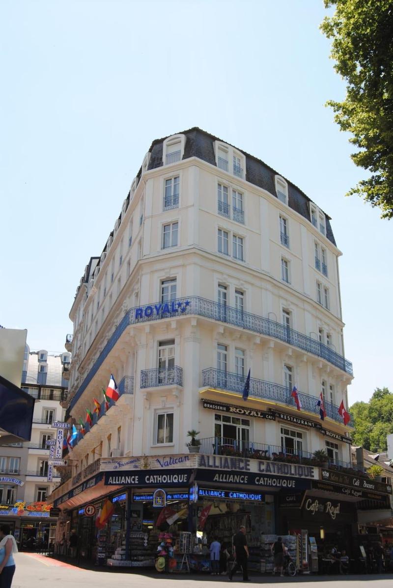 Hôtel Royal image