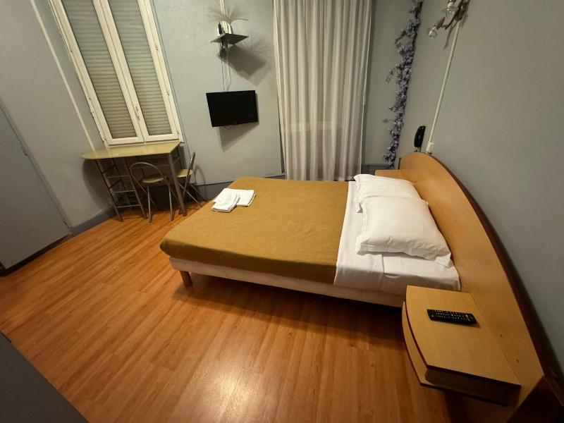 Hotel Le Terminus d'Albi image