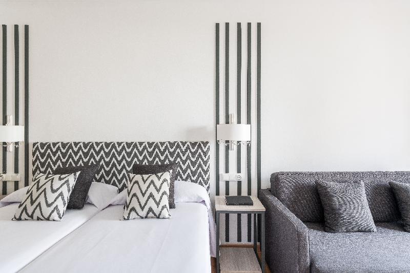 Hotel Rosamar image