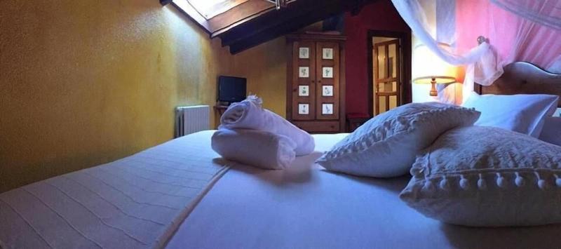 Hotel Peñalba image