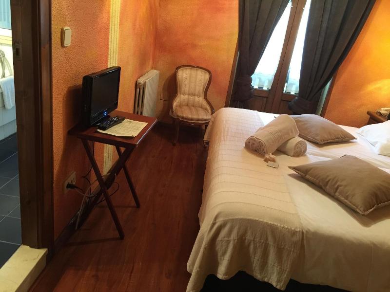 Hotel Peñalba image