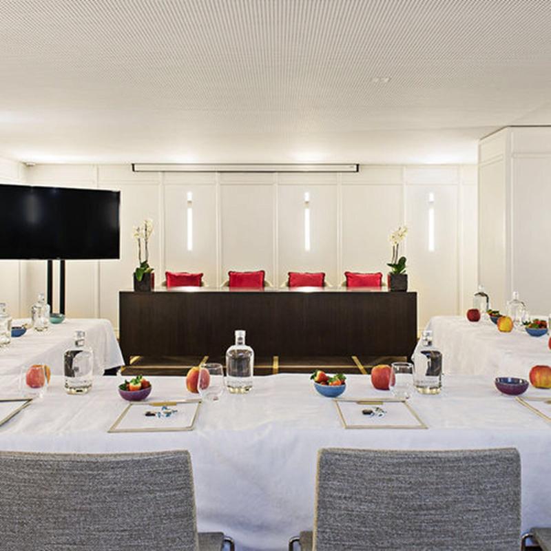 Stay in style at Santiago De Alfama - Boutique Hotel