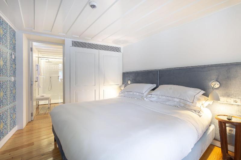 Stay in style at Santiago De Alfama - Boutique Hotel