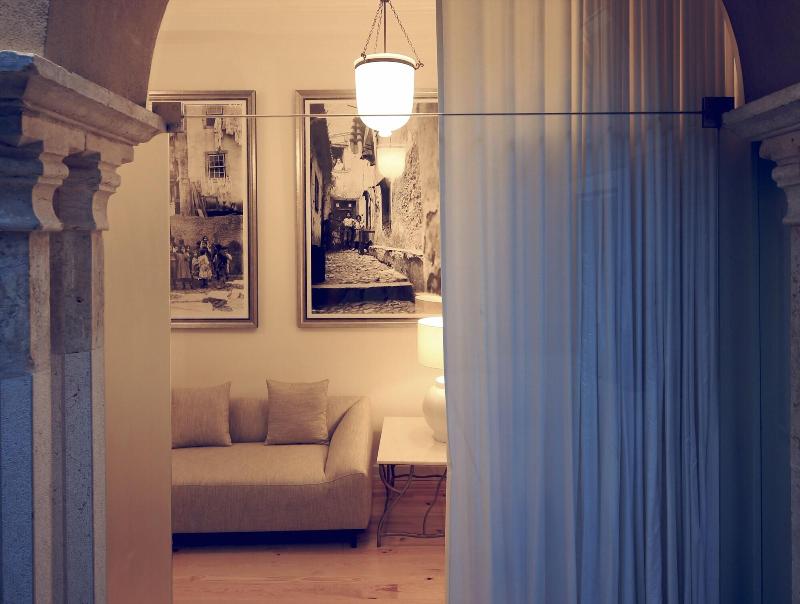 Stay in style at Santiago De Alfama - Boutique Hotel