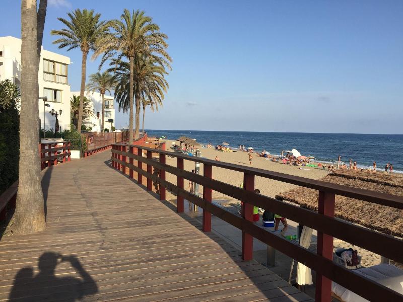 Apartamento Mi Capricho Con Vistas Al Mar Y Piscin image