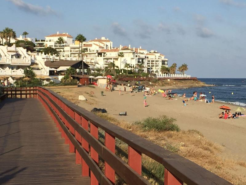 Apartamento Mi Capricho Con Vistas Al Mar Y Piscin image