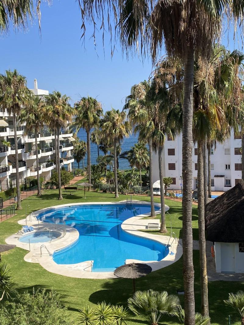 Apartamento Mi Capricho Con Vistas Al Mar Y Piscin image