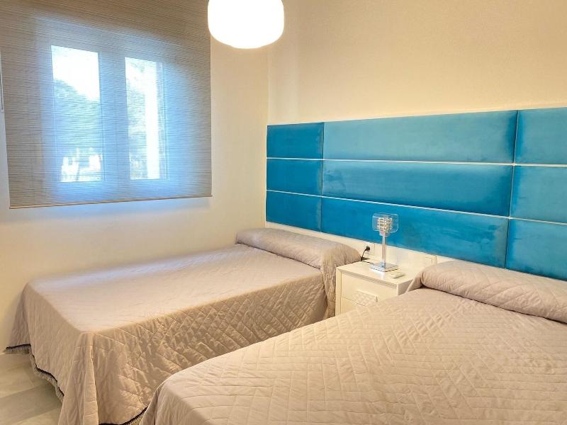 Apartamento Mi Capricho Con Vistas Al Mar Y Piscin image