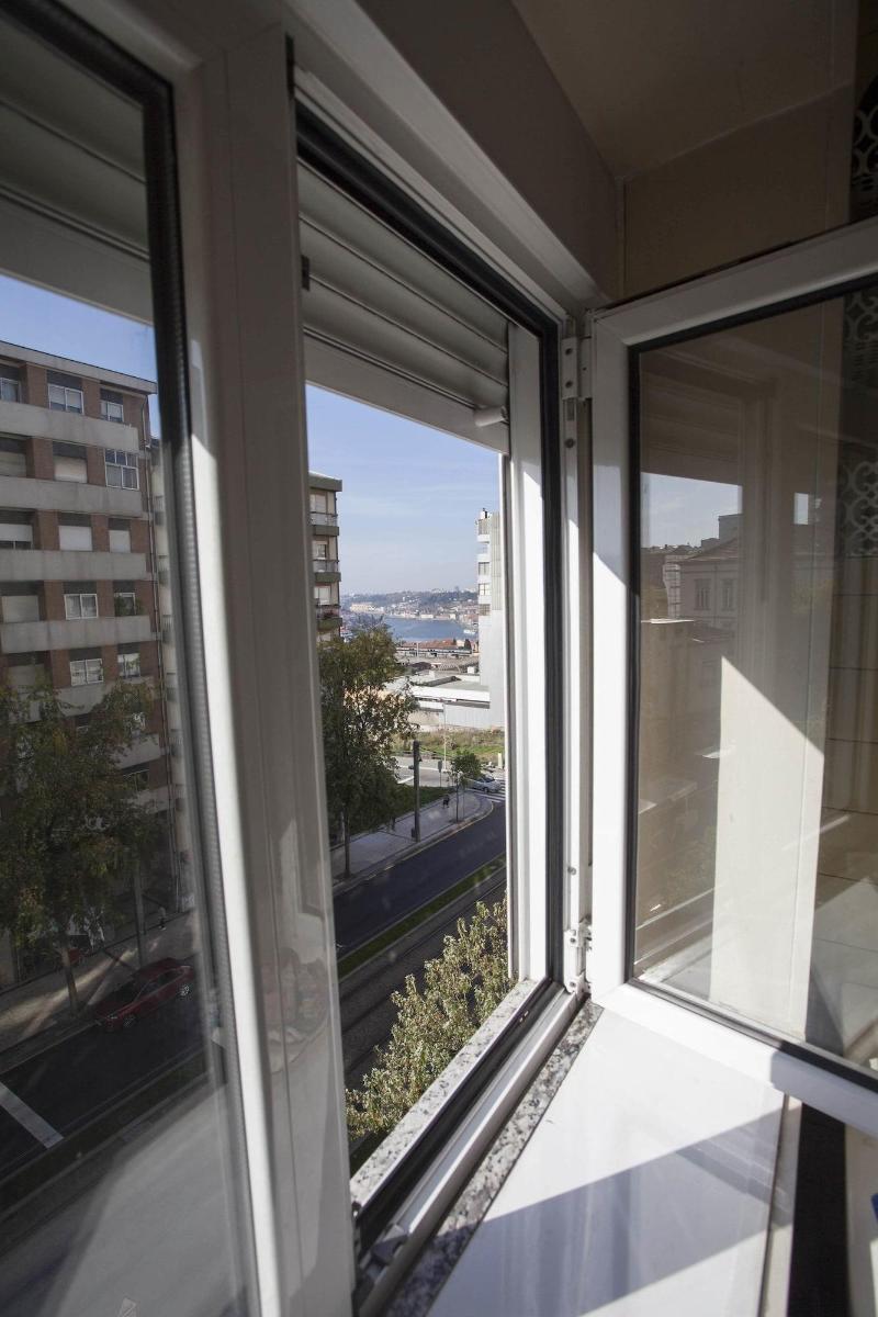 Avenida Apartment By Mp image