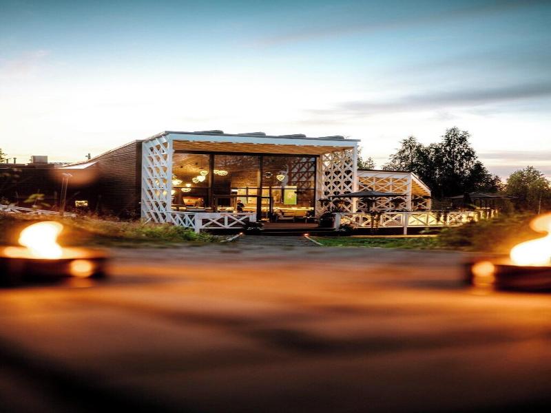 Arctic Treehouse Hotel image