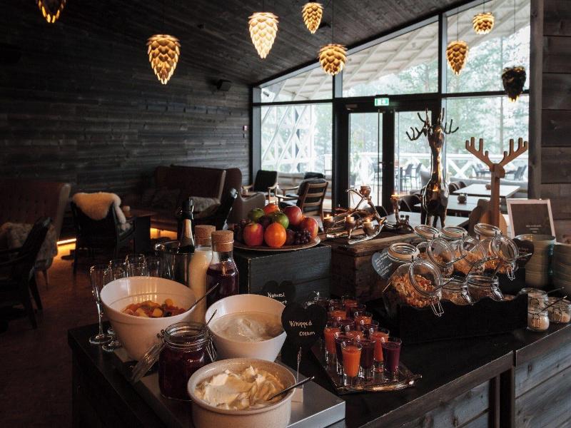 Arctic Treehouse Hotel image