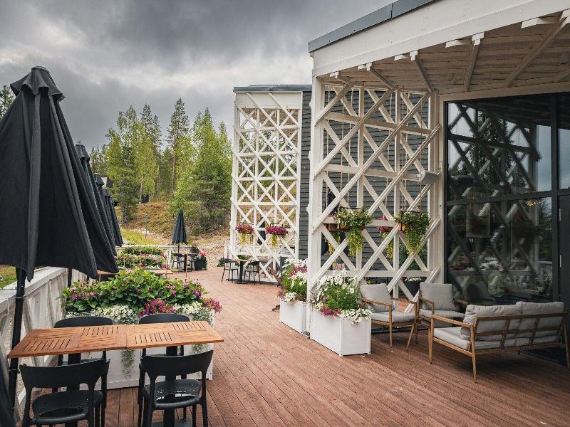 Arctic Treehouse Hotel image