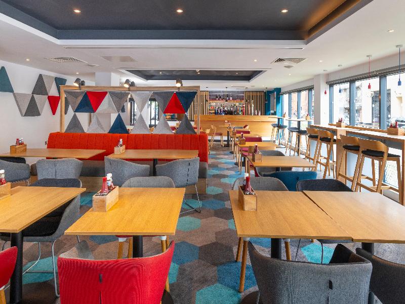 Holiday Inn Express Exeter - City Centre image