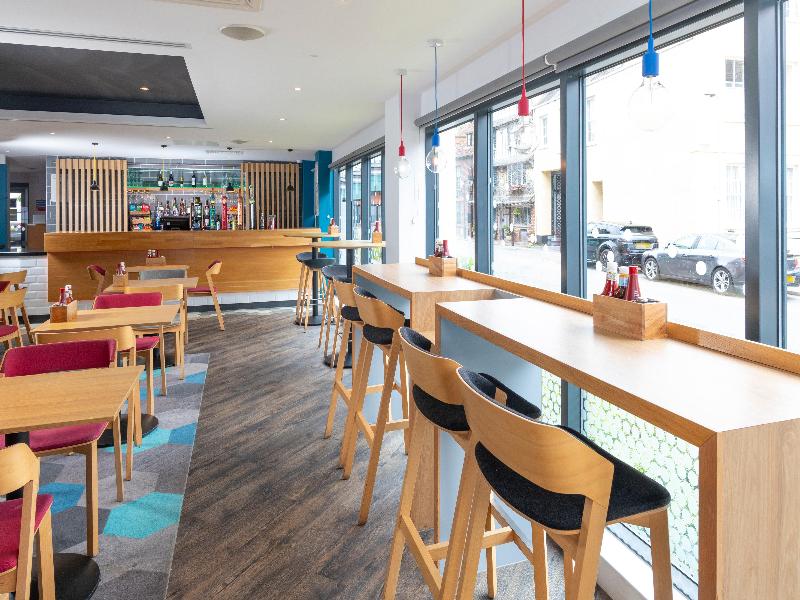 Holiday Inn Express Exeter - City Centre image