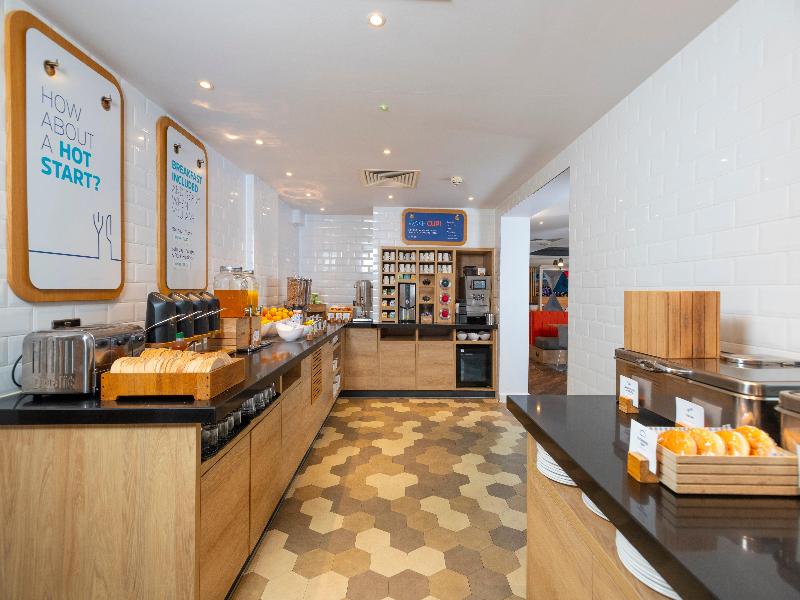 Holiday Inn Express Exeter - City Centre image