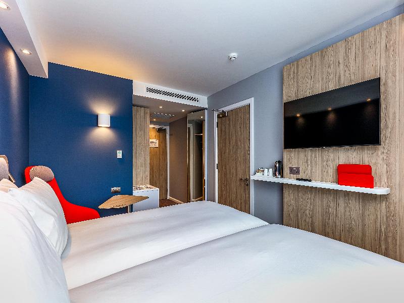 Holiday Inn Express Exeter - City Centre image