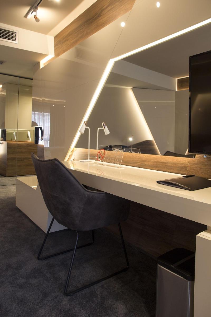 Garni Hotel Boutique 25H image