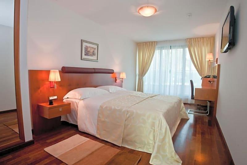 Hotel Croatia image