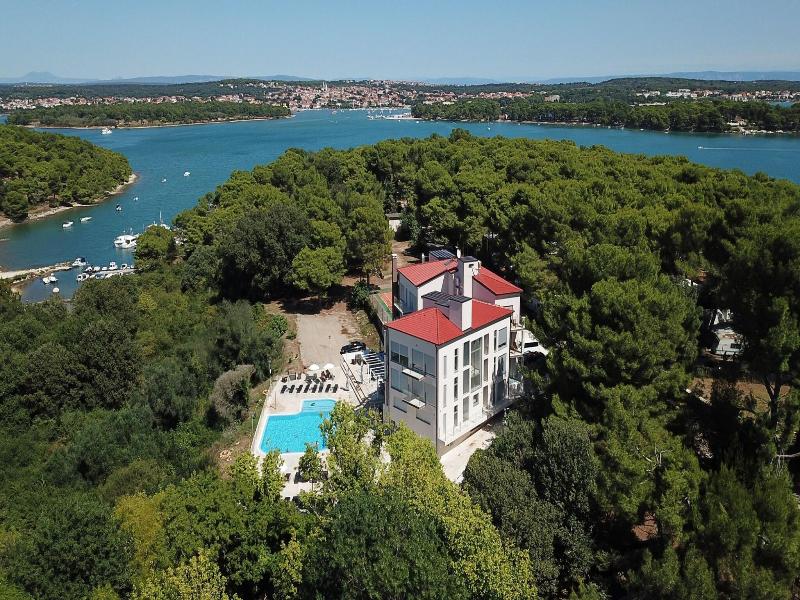 Premantura Resort image
