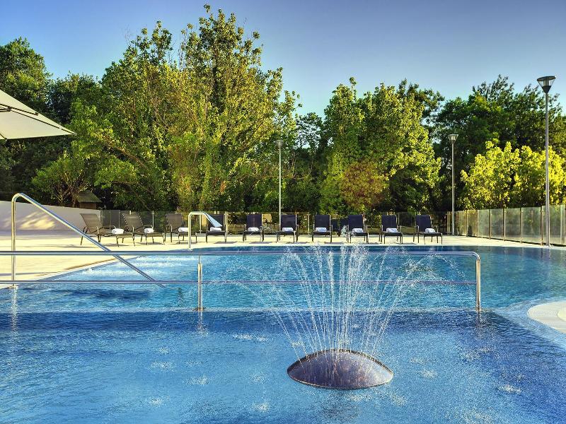 Premantura Resort image