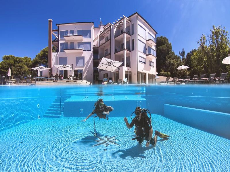Premantura Resort image