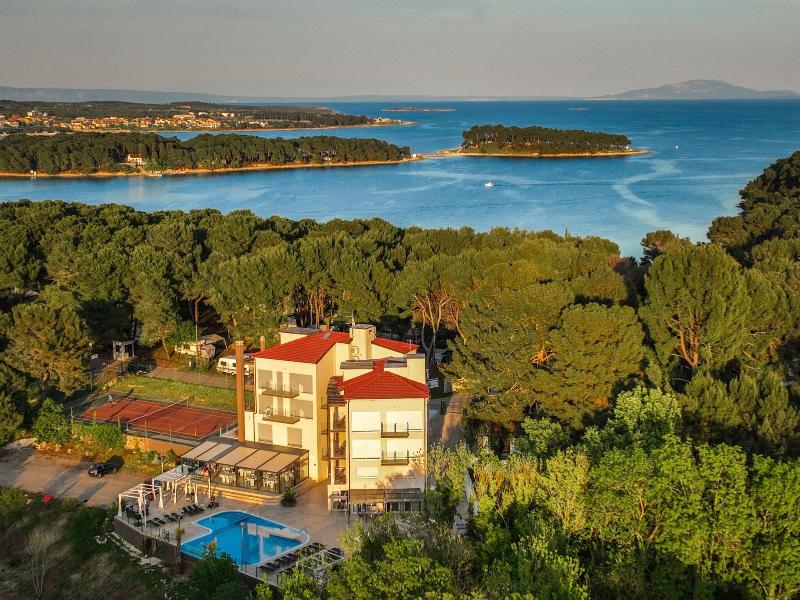Premantura Resort image