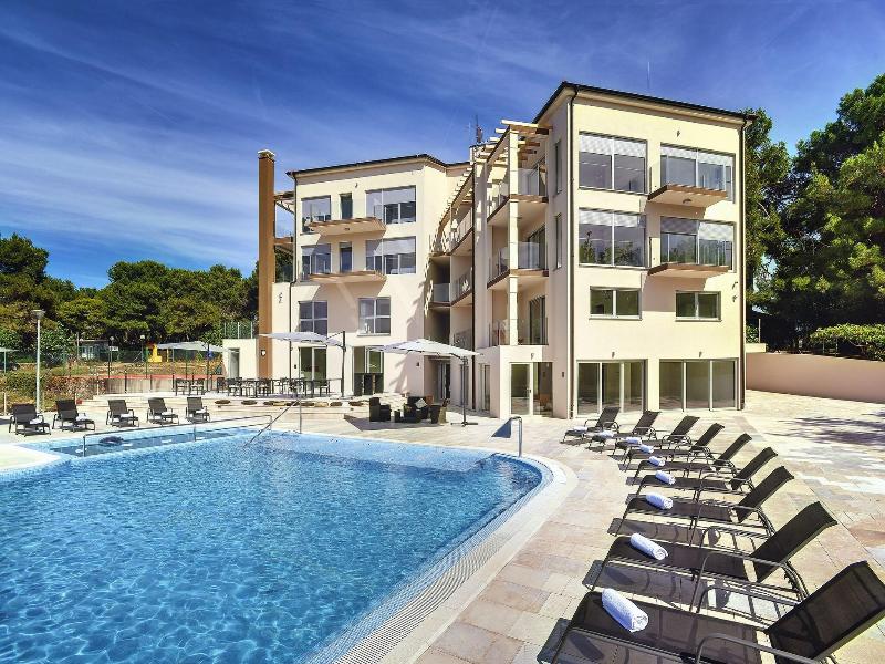 Premantura Resort image