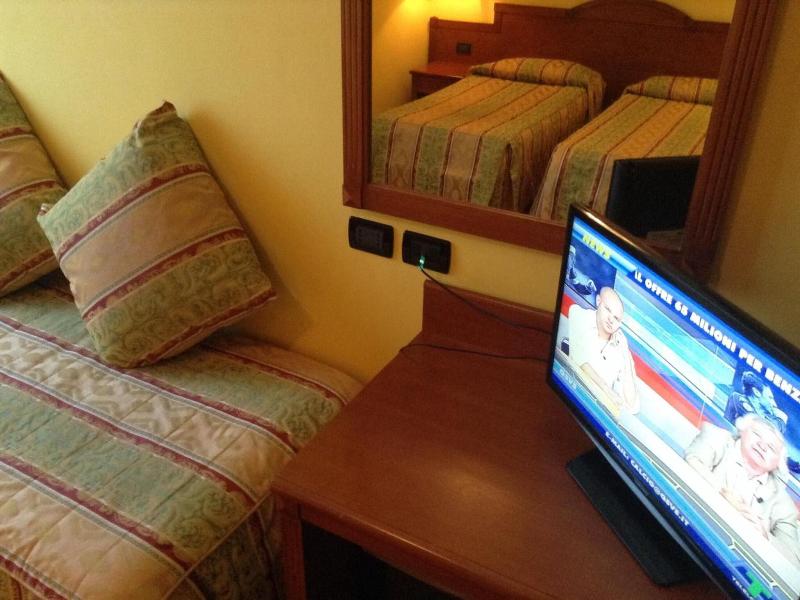 Hotel Cinzia image