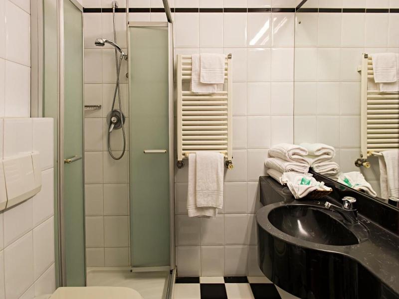 Hotel Cinzia image