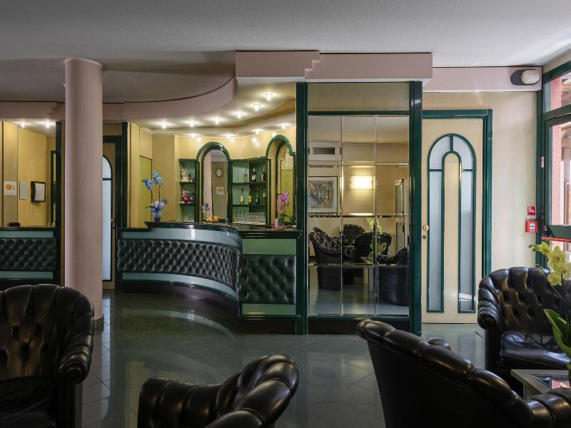 Futura Motel image