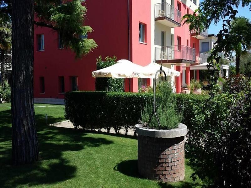La Grotta Hotel image