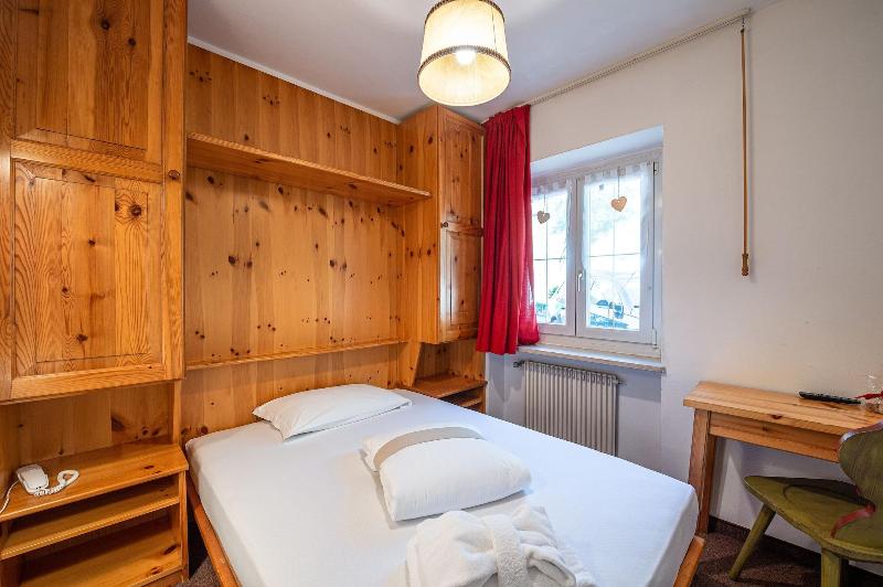 Villa Ruggero Wine Hotel image