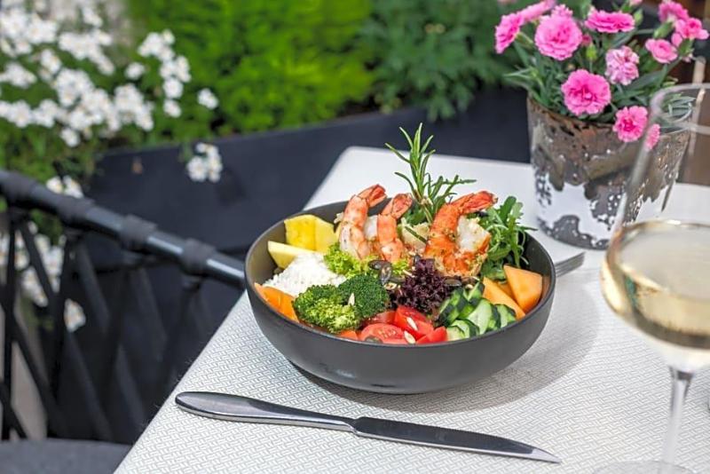 Hotel Residence Restaurant Mavie image