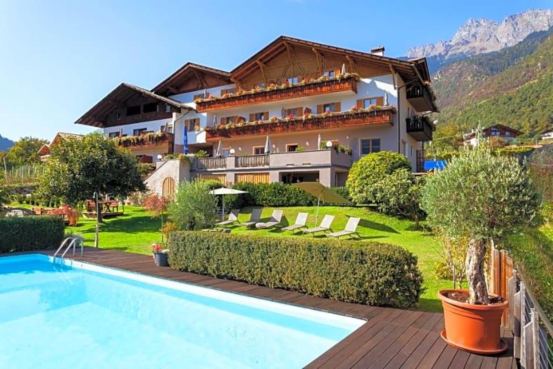 Hotel Residence Restaurant Mavie image