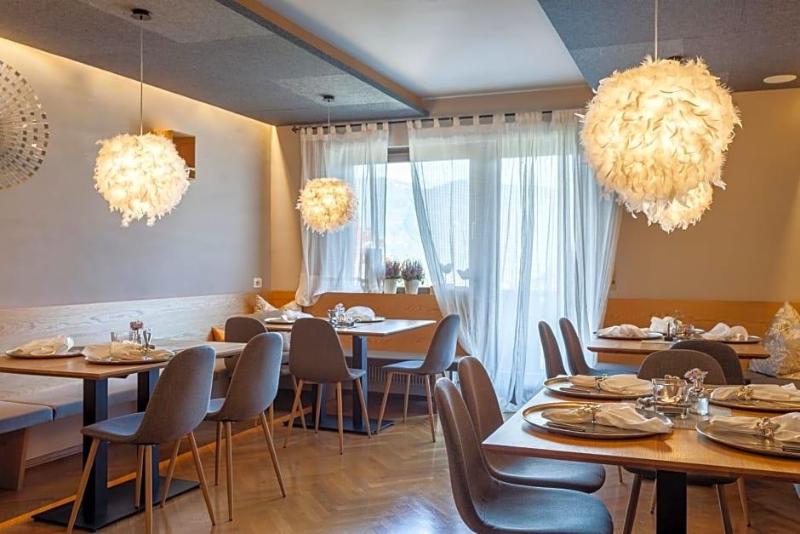 Hotel Residence Restaurant Mavie image