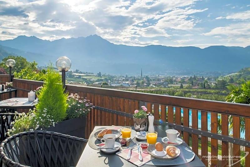 Hotel Residence Restaurant Mavie image