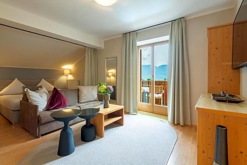 Hotel Residence Restaurant Mavie image