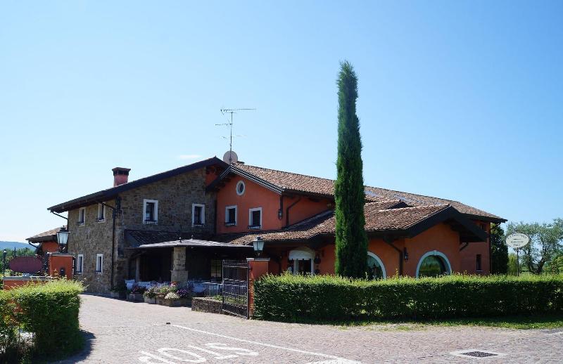 La Tavernetta Al Castello image