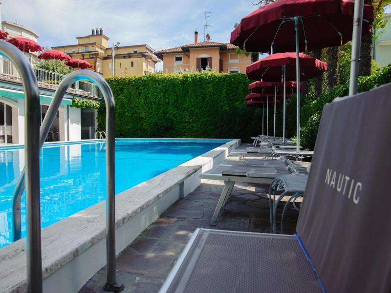 Hotel Nautic B&B image
