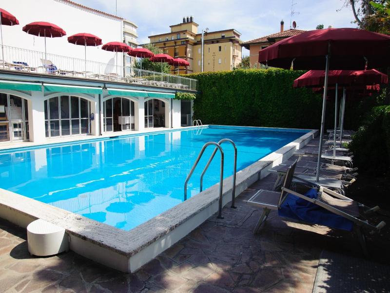 Hotel Nautic B&B image