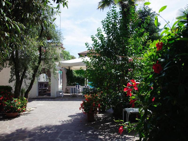 Hotel Nautic B&B — exterior view