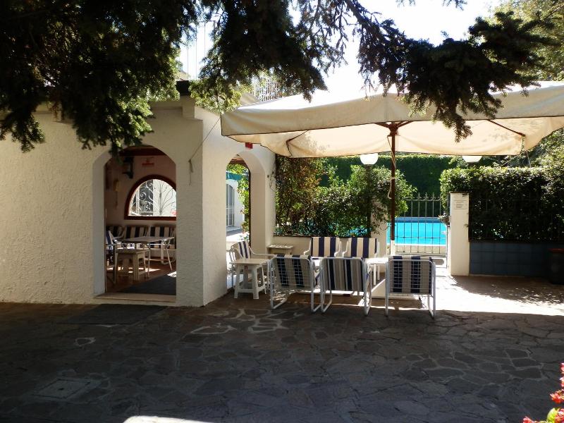 Hotel Nautic B&B image