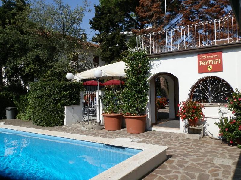 Hotel Nautic B&B image