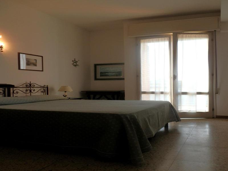 Hotel Nautic B&B image