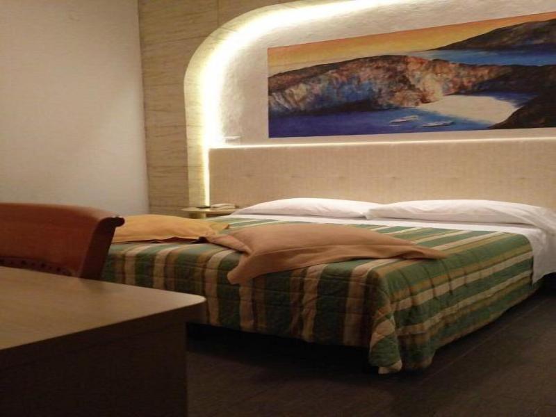 Hotel Derby image