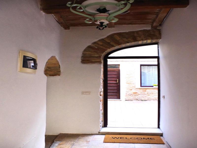 Toscanini Rooms image