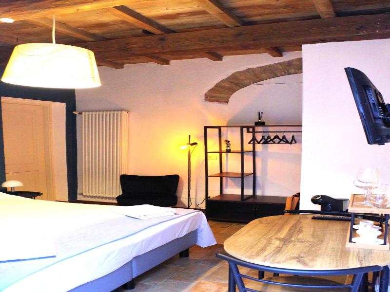Toscanini Rooms image